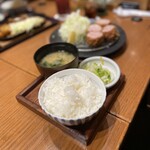 Buta Ryouri Den - 厚切りヒレカツ定食