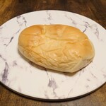 アサカベーカリー - 『クリームパン（162円税込）』