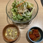 焼肉あぐり新田庵 - サラダ