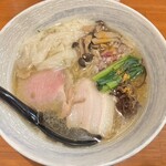 唯一無二のらぁ麺専門店 イ袋ワシづかみ - 