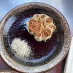 立ち呑み 庶民 - 揚げニンニク150円