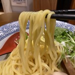 赤坂麺処 友 - 艶々な太麺