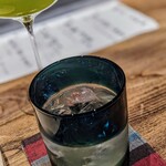 温石 - 福井産コシヒカリのカリガネ玄米茶。氷を入れても素晴らしい香り。