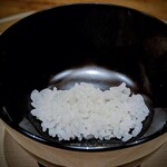 温石 - 煮えばなからスタートのお食事。終盤に入り少し悲しい。