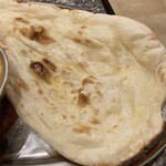 INDIAN RESTAURANT NEW DELHI - ナン。小さめ