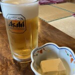 Rokuzaemon - 生ビール中&お通しの卵豆腐