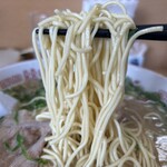 江ちゃんラーメン - 麺リフト♪、