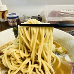 とんぼ庵 - 【濃厚魚介豚骨しょう油らぁめん＝中太多加水麺】