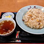 大興 - 料理写真:チャーハンネギ抜き640円＋大盛100円