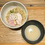 案山子 - 白湯つけ麺(1,080円)