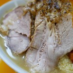 ラーメンエース - 豚アップ