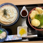 Udon To Tempura No Rinkai - とり玉天丼　ザルうどん（麺大盛）