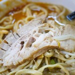 ラーメンエース - 豚アップ