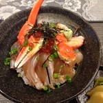 食事処　建 - 特製カニ入り海鮮丼 (アップ)