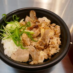 金久右衛門 - ミニチャーシュー丼400円