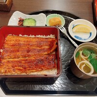 割烹蒲焼 横浜八十八 吉田町店 - 