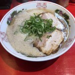 博多大砲ラーメン - 料理写真:Aセット750円（ラーメン＋ご飯）