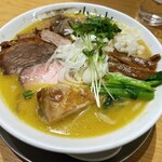 和風ピンポン竹末 - 妻は「小山スペシャル」です☆ ラーパスでチャーシューを1枚追加してもらいました♪