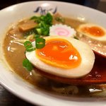 麺や 紡 - 味玉はトッピングして正解の美味しさです＼(^o^)／