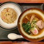 福寿 - 半ラーメンと半チャーハンは¥730-