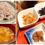 Nagoya Meibutsu Misokatsu Yabaton - 御膳のごはん，味噌汁，付け合わせ３点