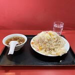 大吉 - 半世紀作り続けた大将のチャーハン。