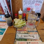 串カツ田中 - お通しキャベツ300円…要らない気がする