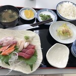 魚市場食堂 - 刺身定食