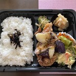 Vivo - 唐揚げの揚げナス載せ、最強コンビ屋根(о´∀`о)