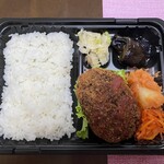 Vivo - キャベツメンチカツ、特大サイズでシャキシャキ‼︎