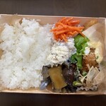 Vivo - 玉ねぎ麹ソイマヨタルタル、容器が違うのは御愛嬌(･･;)