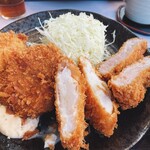 とんかつ＆エビフライ 囲炉裏 - 