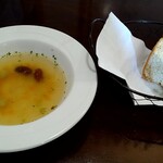 カモメ - ランチ　スープ＆パン