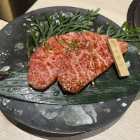 飛騨牛一頭家 馬喰一代 長良本家 - 