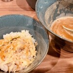 うまそうなラーメン屋 - チーズリゾットはスープをかけて