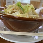 旭山ドライブイン - しっかり味噌が主張するスープ　麺は細麺