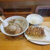 新宿飯店 - ラーメン定食750円