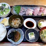 天然魚と七輪焼き 隠れ居酒屋 雑魚や