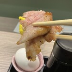 金沢肉食堂 - 能登豚、にゅ〜〜ん！　※2枚重ね