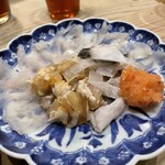 食堂 おがわ - “てっさ、煮こごり、皮”。グッと辛い紅葉おろしと。美味くないはずがありません！
