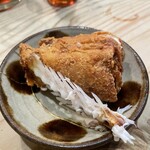 食堂 おがわ - “河豚の唐揚げ”。そんじょそこらの一品とは全く完全に一線画す“河豚の唐揚げ”。コロモ自身の味わい、カラッと感、唯一無二。