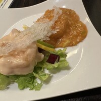 杏梨　チャイニーズキッチン 品川インターシティ店 - 食べ比べ！ぷりぷり大海老の紅白盛り