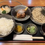 霧の下 - 豚の角煮定食とミニ蕎麦1280ごはん大盛120