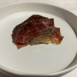 Hirovanna - たっぷりの生ハムの牛肉版プレザオラ