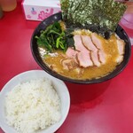 ラーメン 杉田家 - 