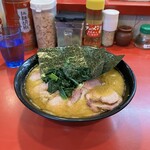 家系総本山 吉村家 - 中盛チャーシューメン　　1110円