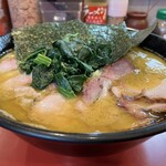 家系総本山 吉村家 - 中盛チャーシューメン　　1110円