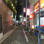 ストップオーバートーキョー - ③　この先70ｍ先、右側の・・・