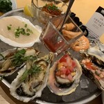 L'Ecailler Oyster Bar - 