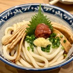 難波千日前 釜たけうどん - 梅きつねぶっかけ　950円